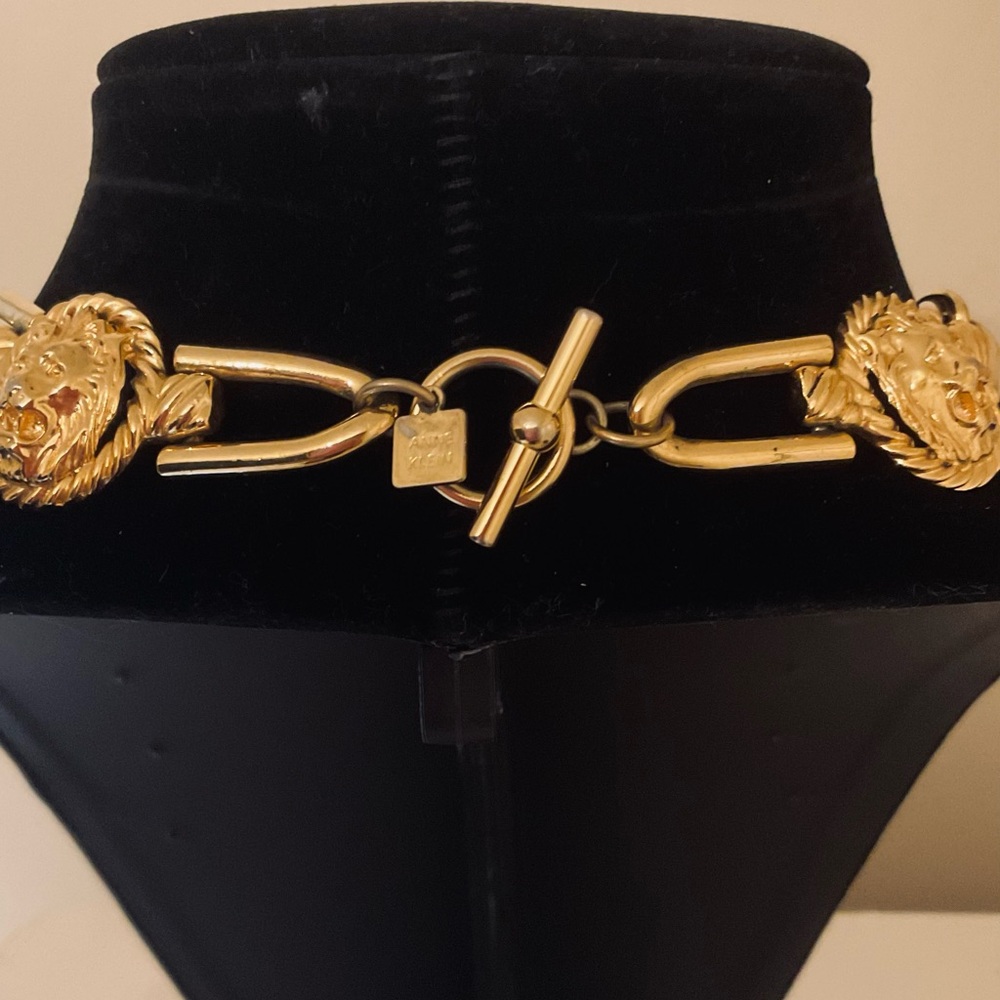 Anne Klein Gold Lion Medallion Chain Necklace - Picture 2 of 3